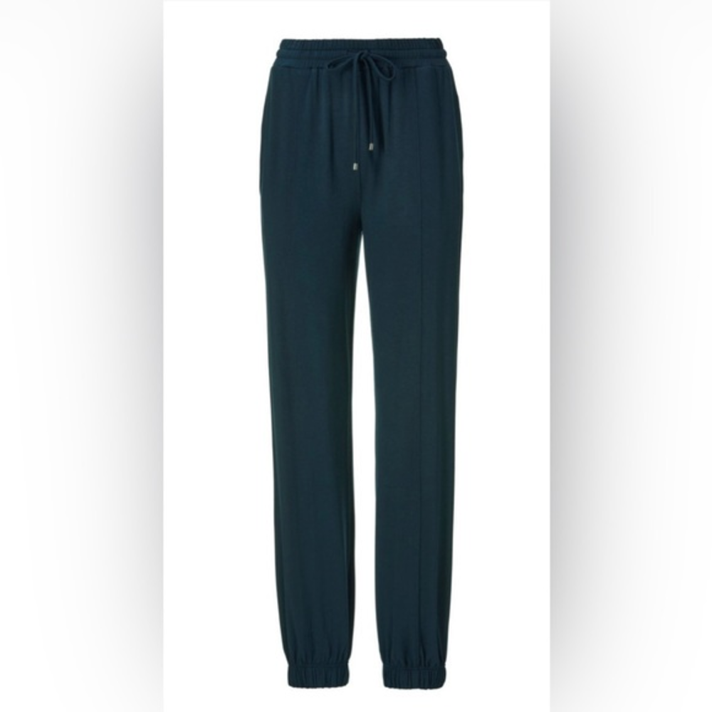 MADELEINE activewear jogger pants size US 6 in‎ Navy with pockets and drawstring